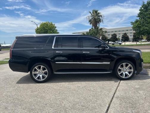 2016 Cadillac Escalade ESV Premium