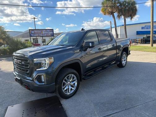 2021 GMC Sierra 1500 AT4