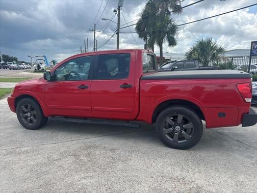 2012 Nissan Titan SV