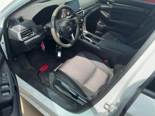 Platinum White Pearl 2020 Honda Accord LX 1.5T