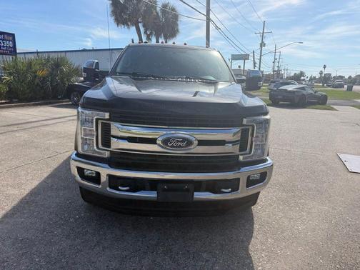 Black Metallic 2019 Ford F-250 XLT