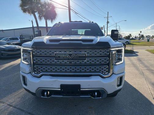 2023 GMC Sierra 2500 Denali