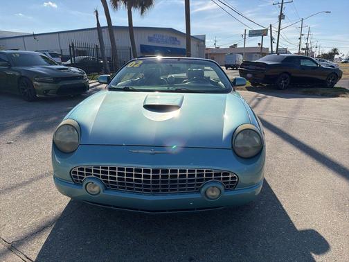 2002 Ford Thunderbird Base