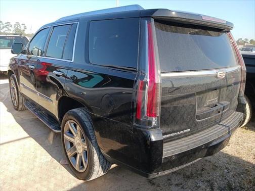 2018 Cadillac Escalade Luxury