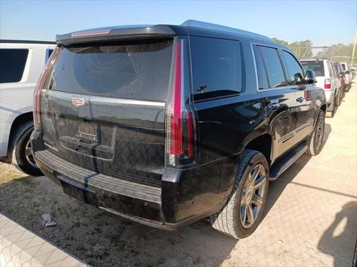2018 Cadillac Escalade Luxury