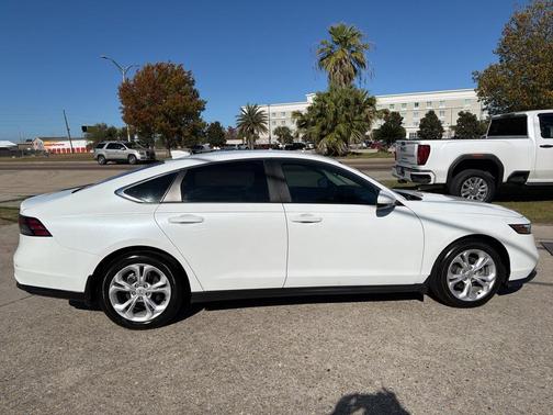 2025 Honda Accord LX 1.5T