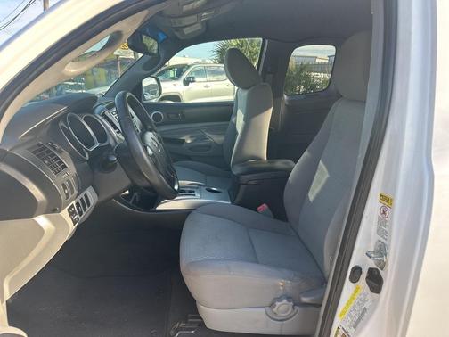 2012 Toyota Tacoma PreRunner