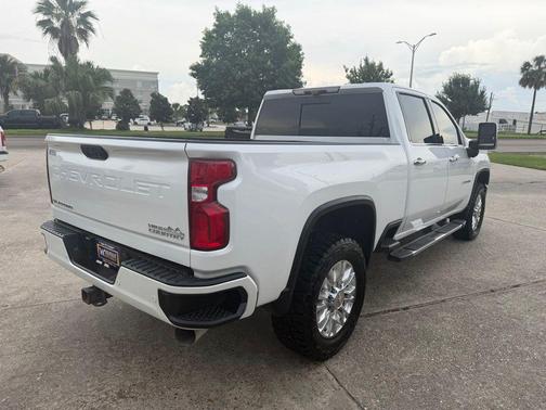 Iridescent Pearl Tricoat 2021 Chevrolet Silverado 2500 High Country