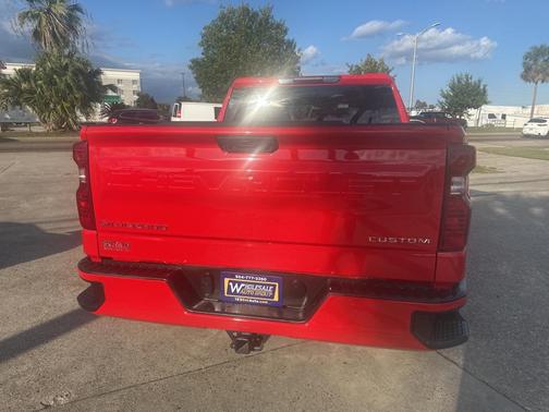 2024 Chevrolet Silverado 1500 Custom