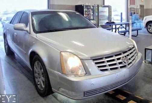 2011 Cadillac DTS Premium Collection