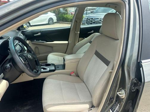 Cypress Pearl 2014 Toyota Camry LE