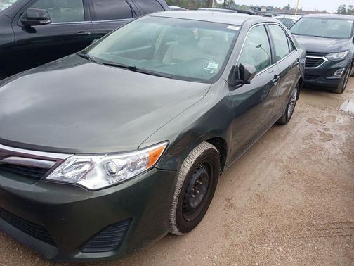 2014 Toyota Camry LE
