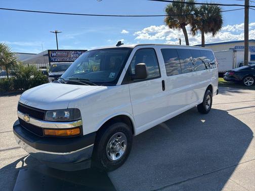 2019 Chevrolet Express 3500 LT
