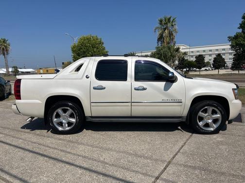 2013 Chevrolet Avalanche LTZ