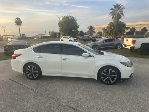 2016 Nissan Altima 2.5 SR