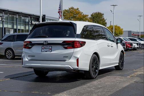 Platinum White Pearl 2026 Honda Odyssey Sport-L