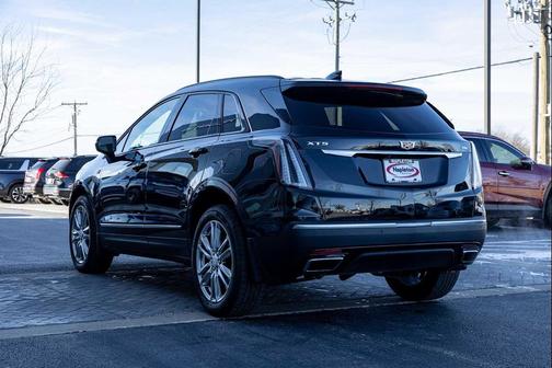 2022 Cadillac XT5 Sport