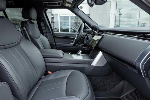 2025 Land Rover Range Rover P530 SE