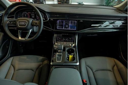 2025 Audi Q8 55 Premium Plus