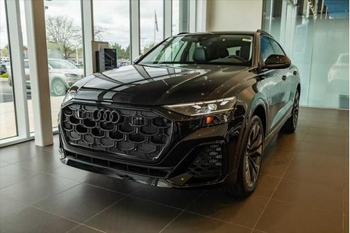2025 Audi Q8 55 Premium Plus