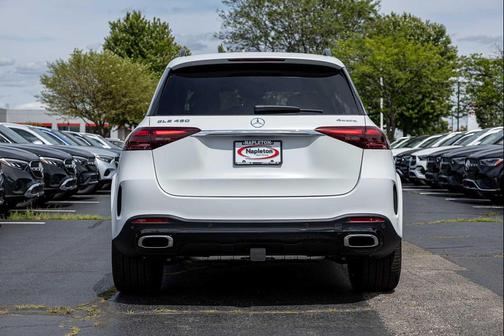 MANUFAKTUR Moonlight White magno 2026 Mercedes-Benz GLE 450 4MATIC