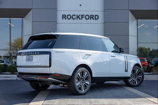 2025 Land Rover Range Rover P530 SE 7 Seat