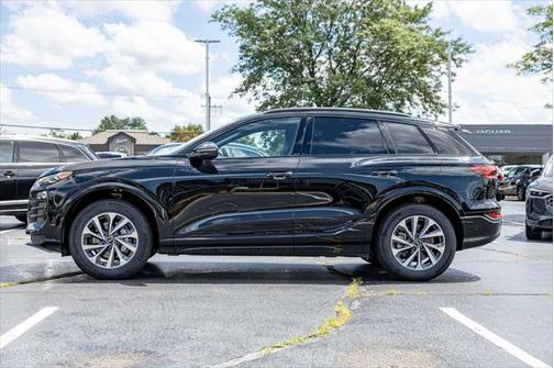 2025 Audi Q6 e-tron Premium quattro