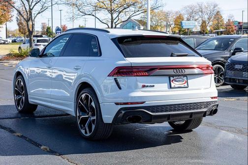2023 Audi RS Q8 4.0T
