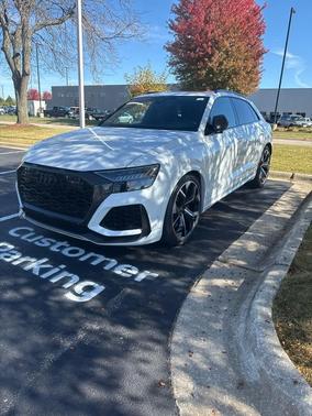 2023 Audi RS Q8 4.0T