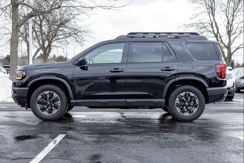 Crystal Black Pearl 2026 Honda Passport AWD TrailSport Elite