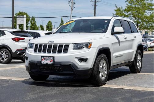 Bright White Clearcoat 2016 Jeep Grand Cherokee Laredo