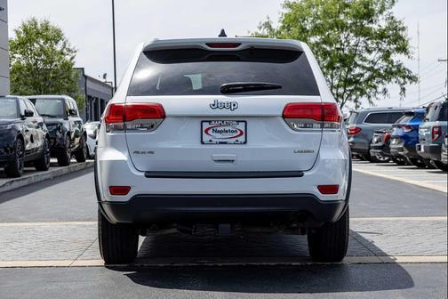 Bright White Clearcoat 2016 Jeep Grand Cherokee Laredo