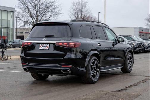 2026 Mercedes-Benz GLS 450 4MATIC
