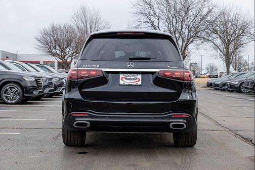 2026 Mercedes-Benz GLS 450 4MATIC