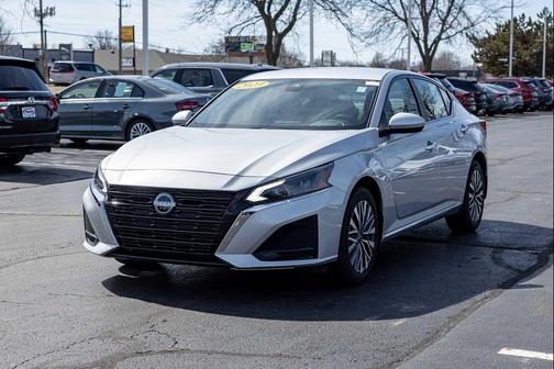 2023 Nissan Altima 2.5 SV