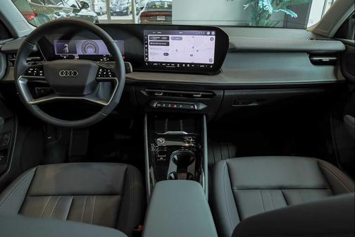 Glacier White Metallic 2026 Audi Q3 S line