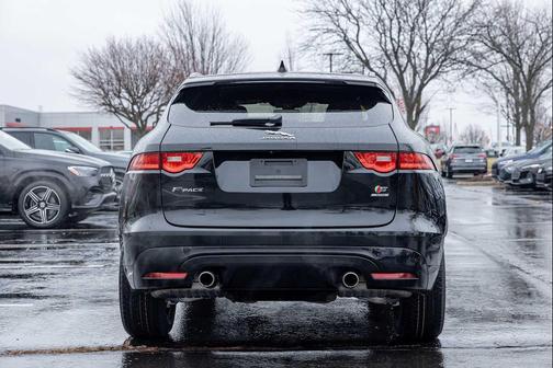 2019 Jaguar F-PACE S
