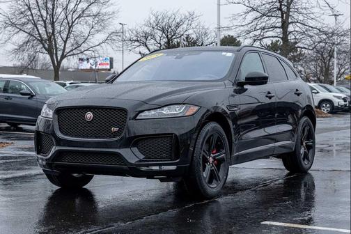 2019 Jaguar F-PACE S