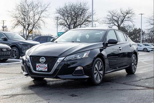 2022 Nissan Altima 2.5 SV