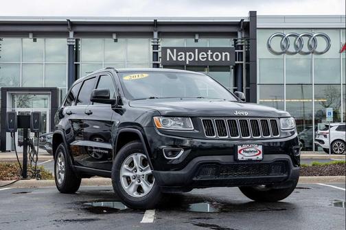 Black Forest Green Pearlcoat 2015 Jeep Grand Cherokee Laredo