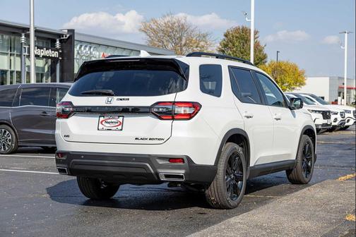 2025 Honda Pilot Black Edition