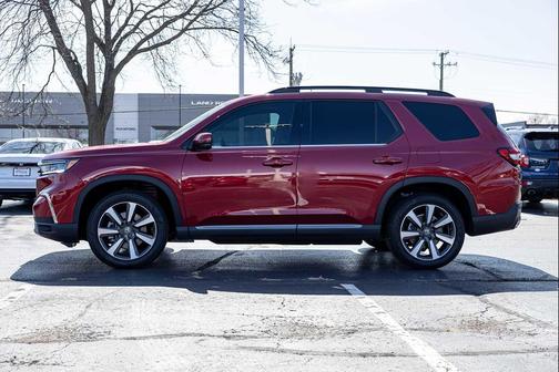 2025 Honda Pilot Touring 8-Passenger