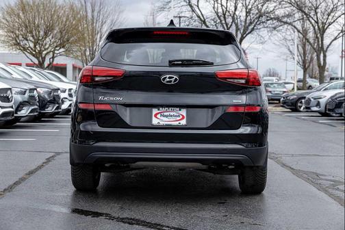Black Noir Pearl 2019 Hyundai TUCSON SE