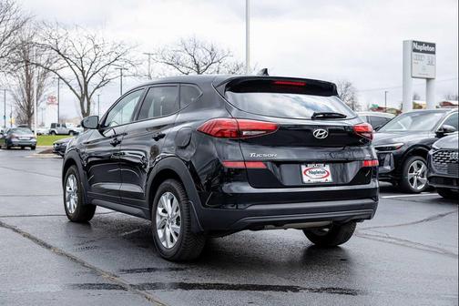 Black Noir Pearl 2019 Hyundai TUCSON SE