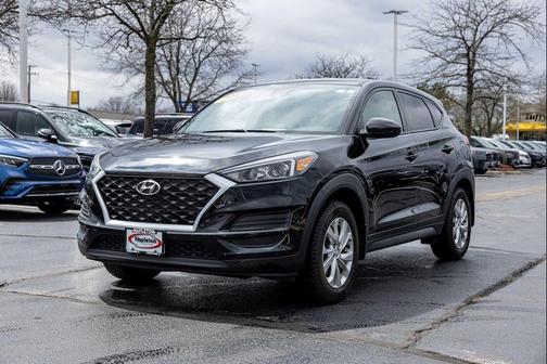 Black Noir Pearl 2019 Hyundai TUCSON SE