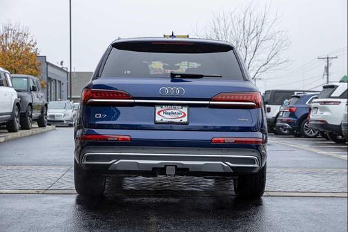 2021 Audi Q7 45 Premium Plus