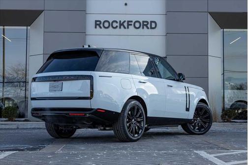 2025 Land Rover Range Rover P550e SE