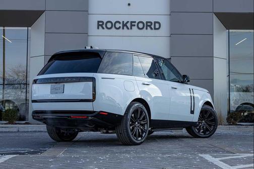 2025 Land Rover Range Rover P550e SE