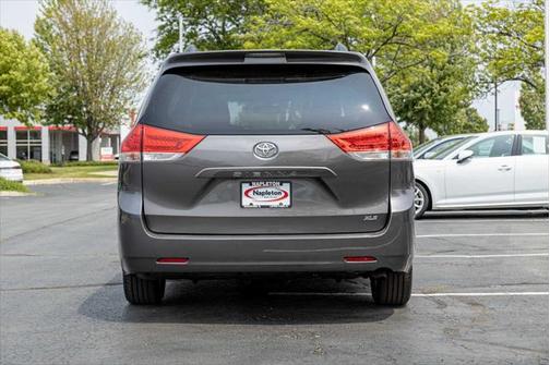 2013 Toyota Sienna XLE