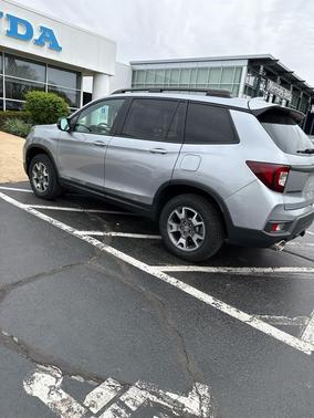 Lunar Silver Metallic 2023 Honda Passport AWD TrailSport